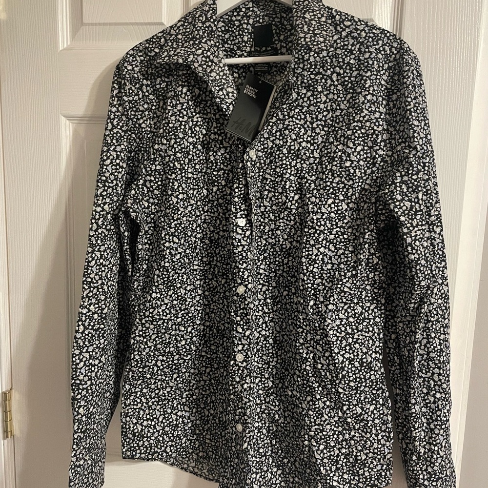 H&M Black and White Floral Button Down Shirt